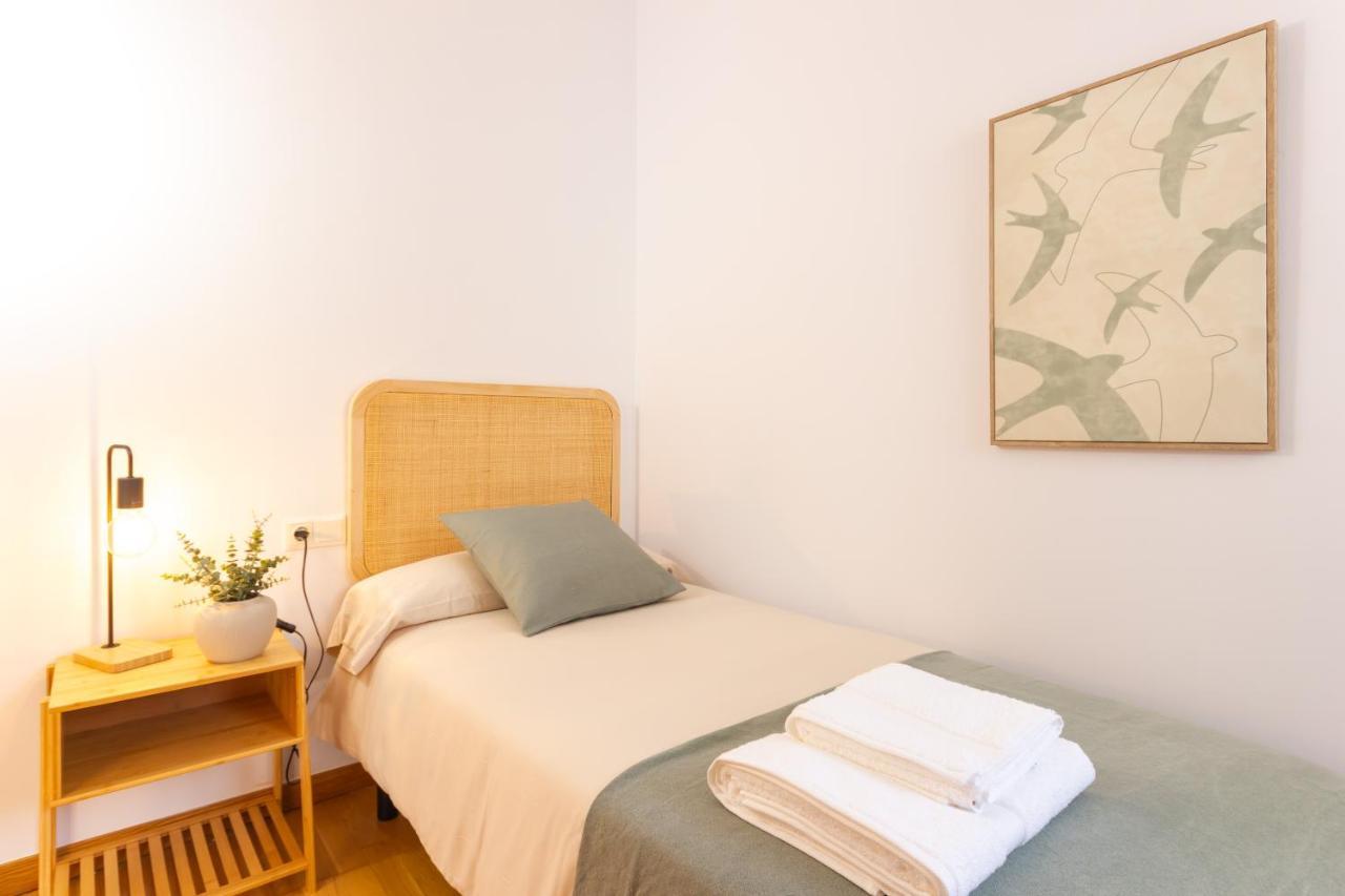 דירות Elegante Duplex En Terrassa, Barcelona מראה חיצוני תמונה